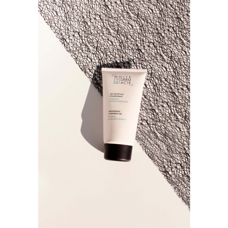 BRIGHTENINGCLEANSINGGELRetail150ml-00